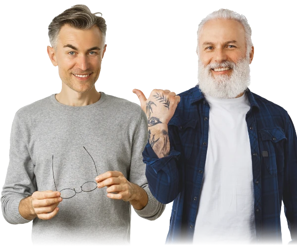 dwóch uśmiechniętych mężczyzn w średnim wieku